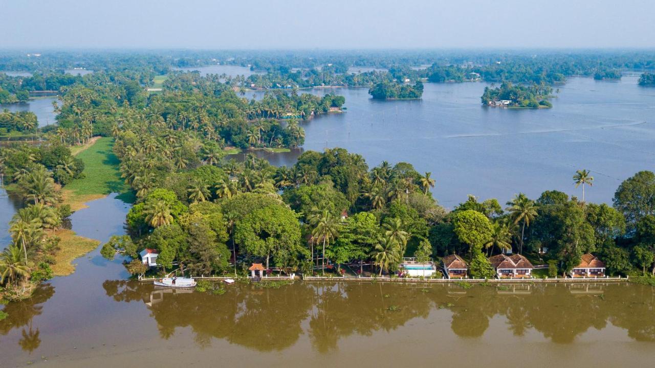 Warmth Lake Haven Alappuzha Buitenkant foto